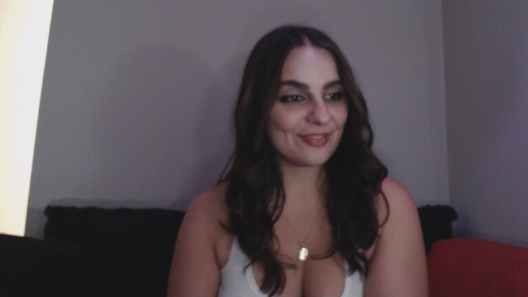 LuciaKing's Streamate show and profile