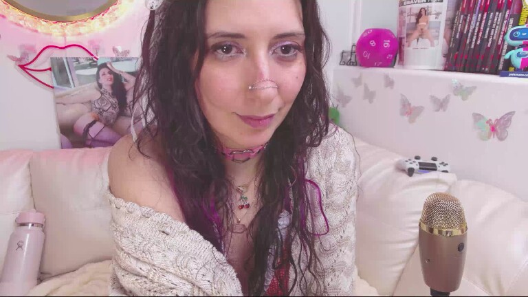 AnnaCherryLIVE's Streamate show and profile