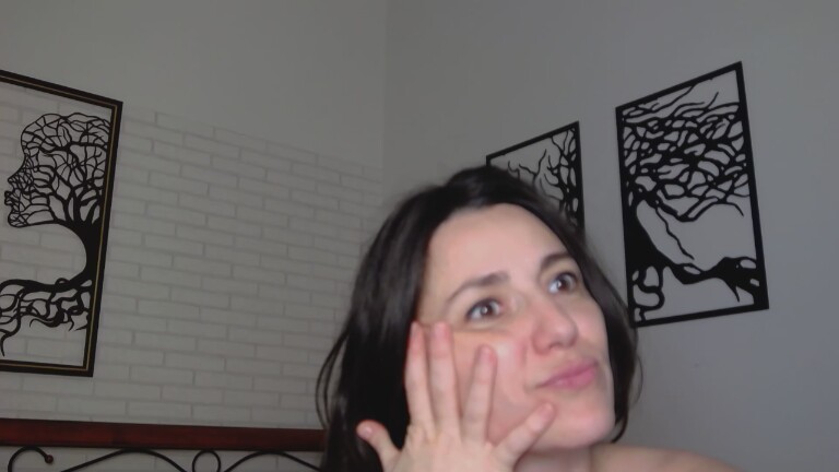 LEONAAx's Streamate show and profile